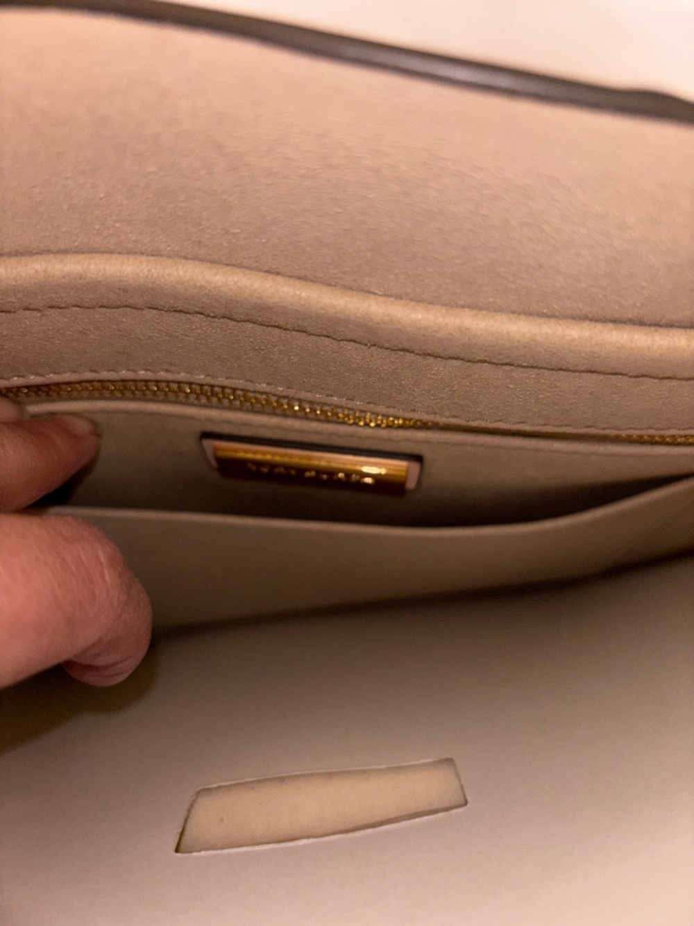 Tory Burch Pink and Cream Logo-Print Tote - Picture 9 of 10